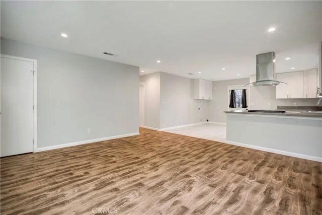 7417 Alabama Avenue, Canoga Park, CA 91303