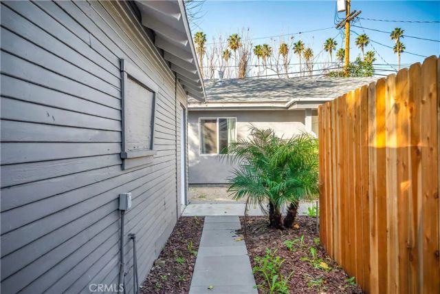 7417 Alabama Avenue, Canoga Park, CA 91303