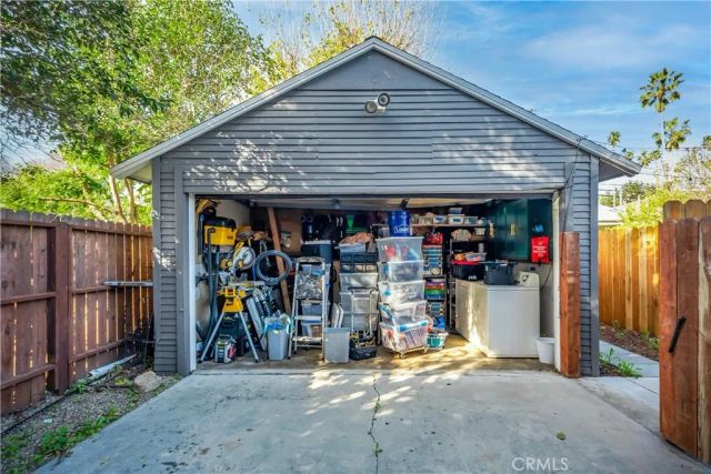 7417 Alabama Avenue, Canoga Park, CA 91303