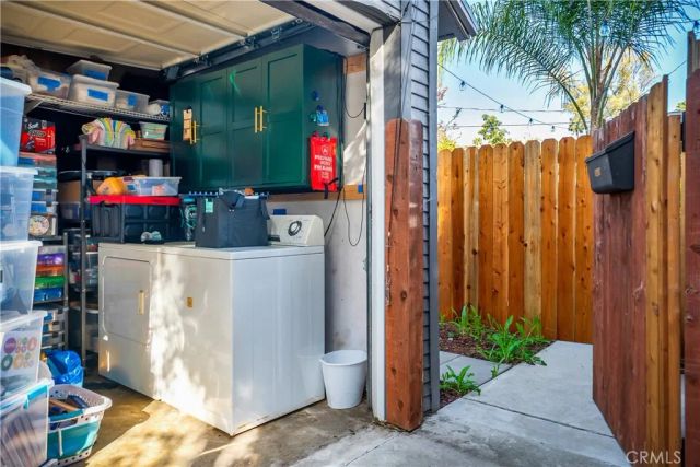 7417 Alabama Avenue, Canoga Park, CA 91303