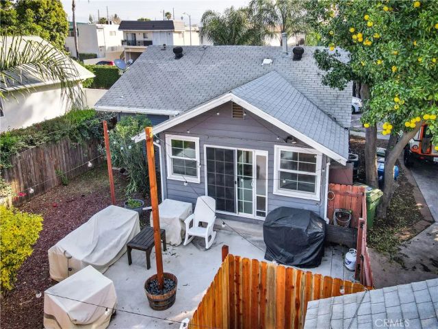 7417 Alabama Avenue, Canoga Park, CA 91303