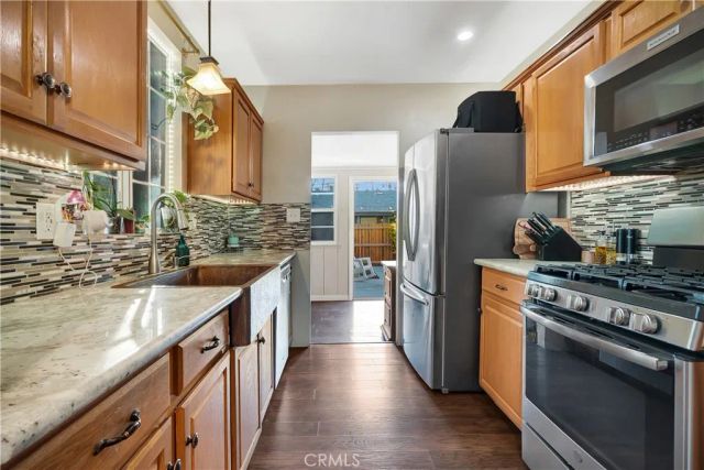 7417 Alabama Avenue, Canoga Park, CA 91303