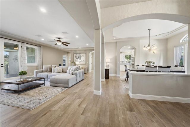 14495 Riva Ridge Cir, Auburn, CA 95602
