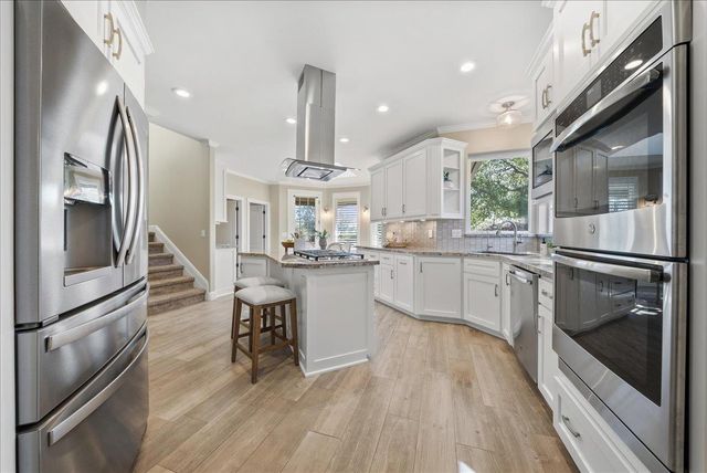 14495 Riva Ridge Cir, Auburn, CA 95602