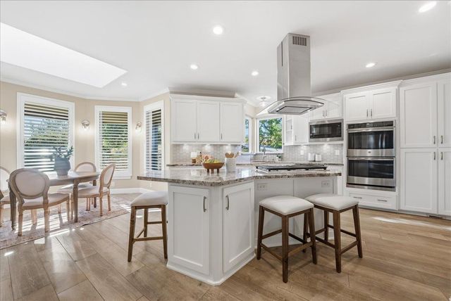 14495 Riva Ridge Cir, Auburn, CA 95602