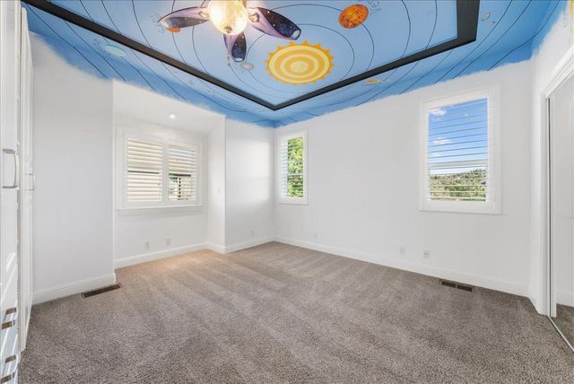 14495 Riva Ridge Cir, Auburn, CA 95602