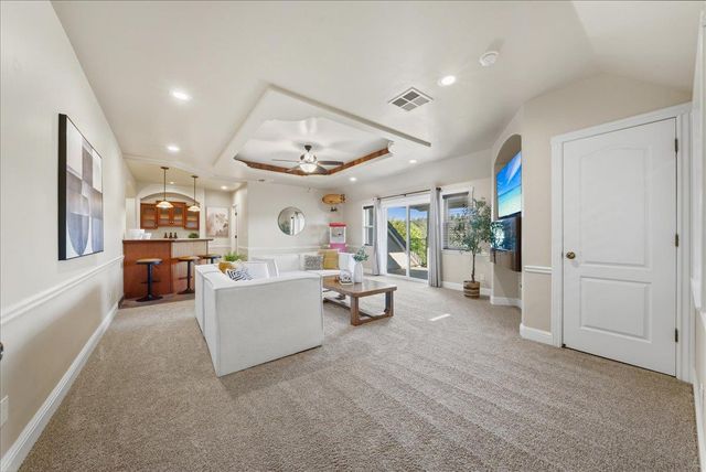 14495 Riva Ridge Cir, Auburn, CA 95602