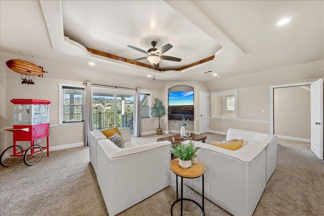 14495 Riva Ridge Cir, Auburn, CA 95602