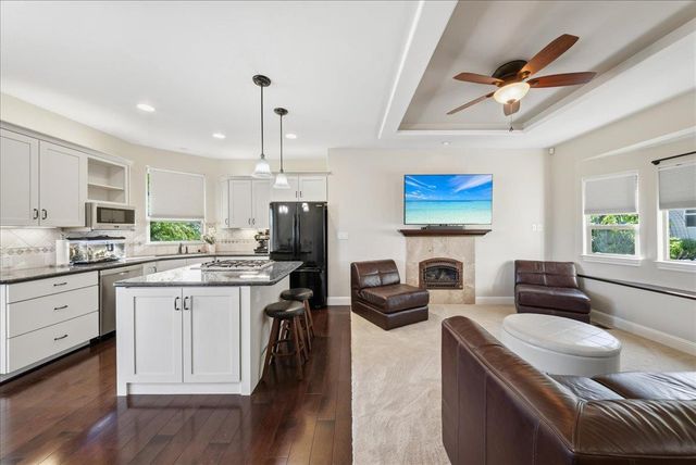 14495 Riva Ridge Cir, Auburn, CA 95602