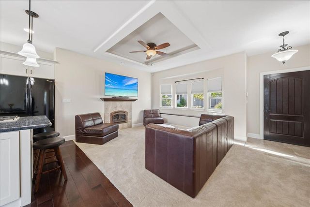 14495 Riva Ridge Cir, Auburn, CA 95602