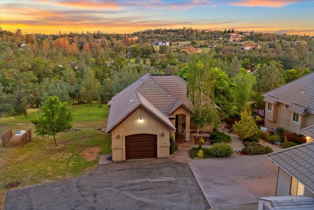14495 Riva Ridge Cir, Auburn, CA 95602