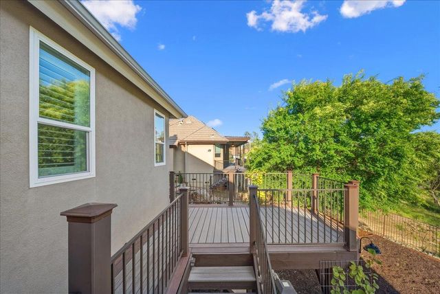 14495 Riva Ridge Cir, Auburn, CA 95602