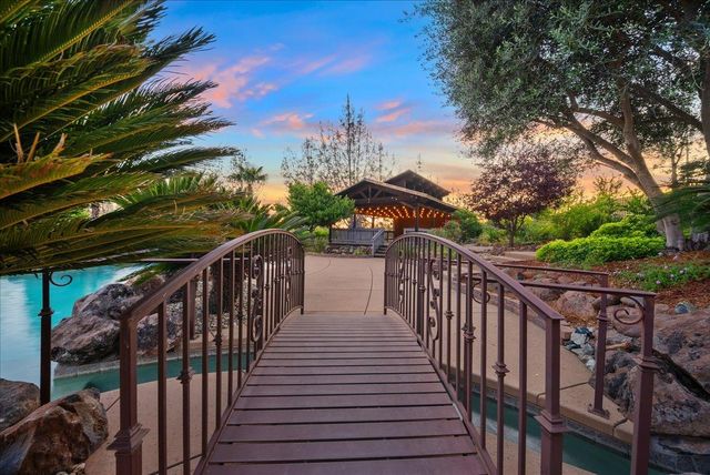 14495 Riva Ridge Cir, Auburn, CA 95602