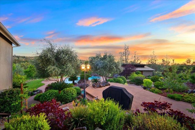 14495 Riva Ridge Cir, Auburn, CA 95602