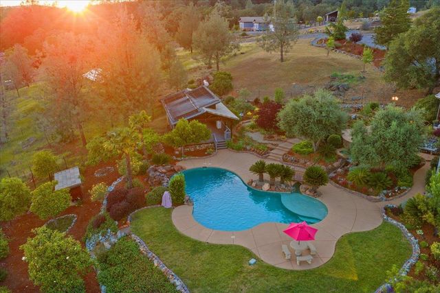 14495 Riva Ridge Cir, Auburn, CA 95602