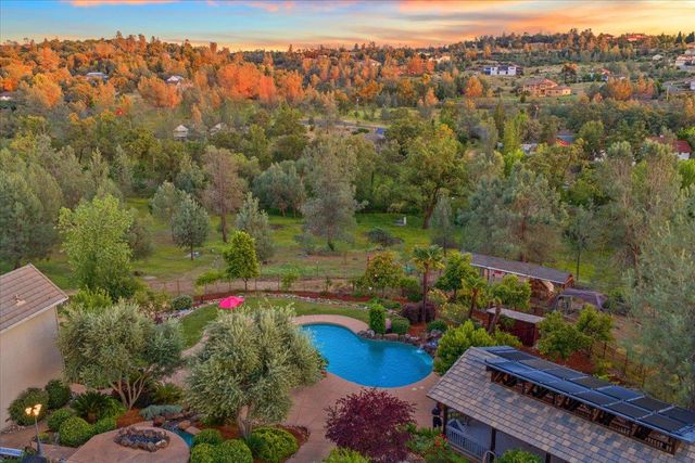 14495 Riva Ridge Cir, Auburn, CA 95602
