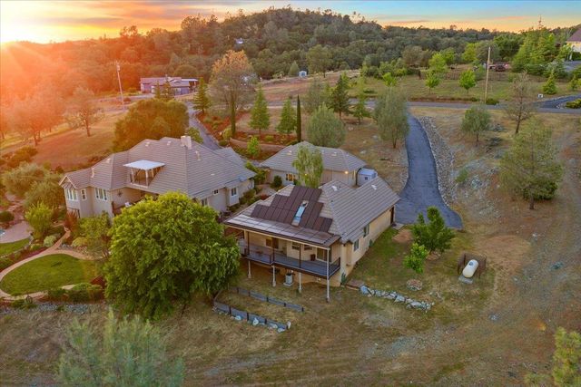 14495 Riva Ridge Cir, Auburn, CA 95602
