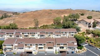 753 Warwick Ave, Thousand Oaks, CA 91360