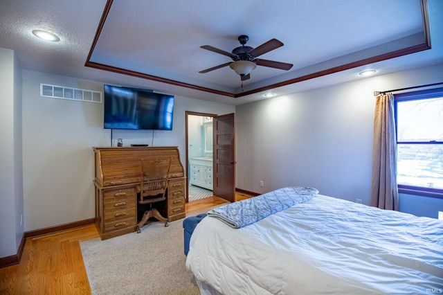 59412 County Road 1 Road, Elkhart, IN 46517
