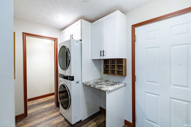 59412 County Road 1 Road, Elkhart, IN 46517