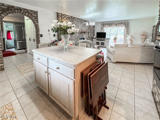 5594 Engleton Lane, Liberty, OH 44420