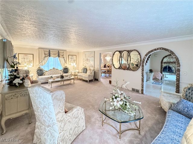 5594 Engleton Lane, Liberty, OH 44420