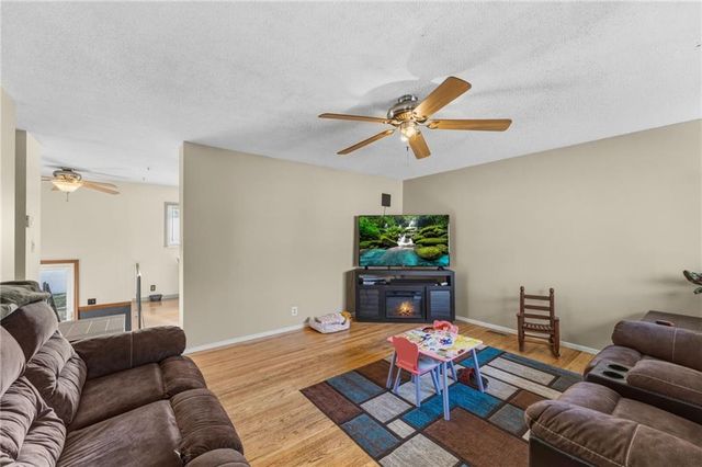 829 N Choctaw Avenue, Independence, MO 64056