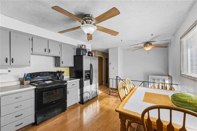 829 N Choctaw Avenue, Independence, MO 64056