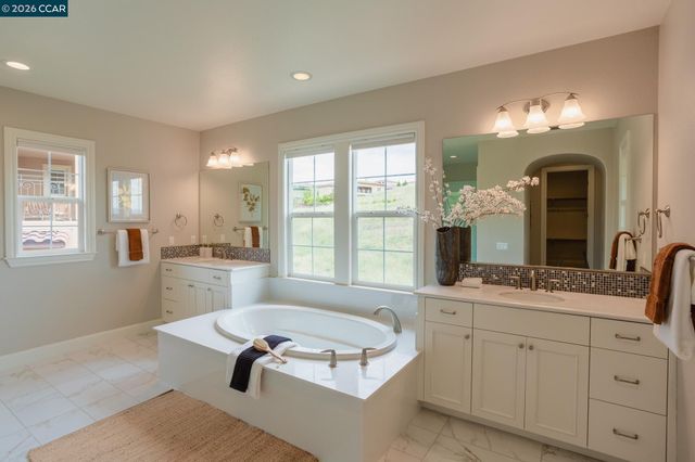 2071 Drysdale St, Danville, CA 94506