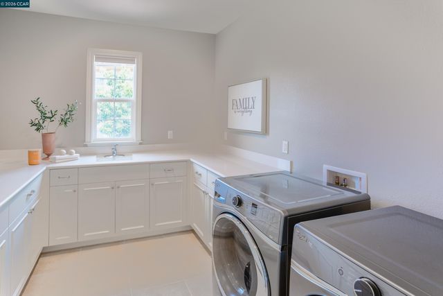 2071 Drysdale St, Danville, CA 94506