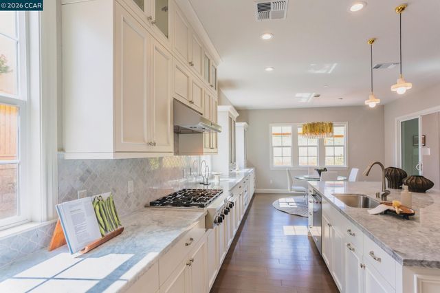 2071 Drysdale St, Danville, CA 94506