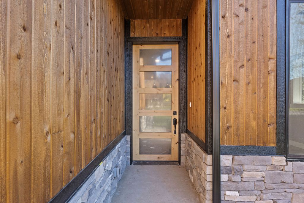 248 Oakmont Loop, Columbia Falls, MT 59912 photo 4