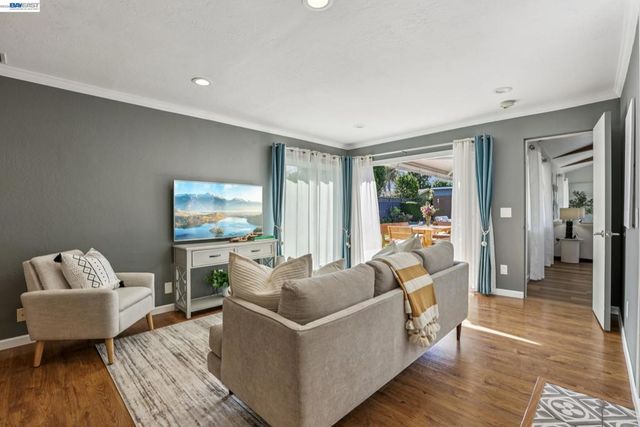 7799 Hermitage Ave, Newark, CA 94560