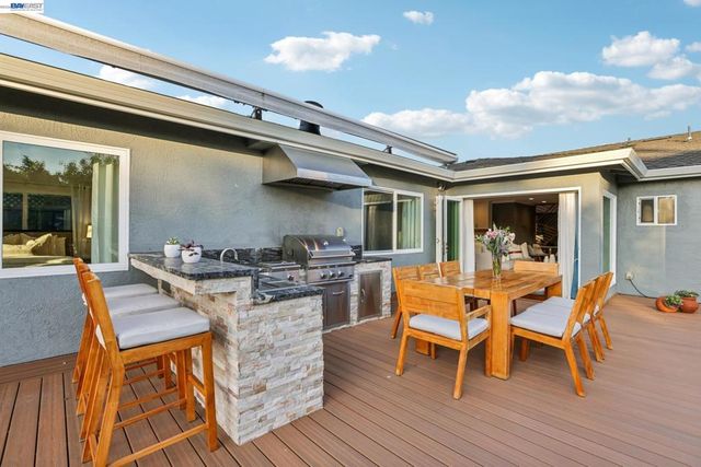 7799 Hermitage Ave, Newark, CA 94560