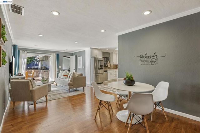 7799 Hermitage Ave, Newark, CA 94560