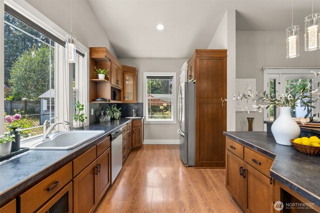 11715 Scott Creek Drive SW, Olympia, WA 98512