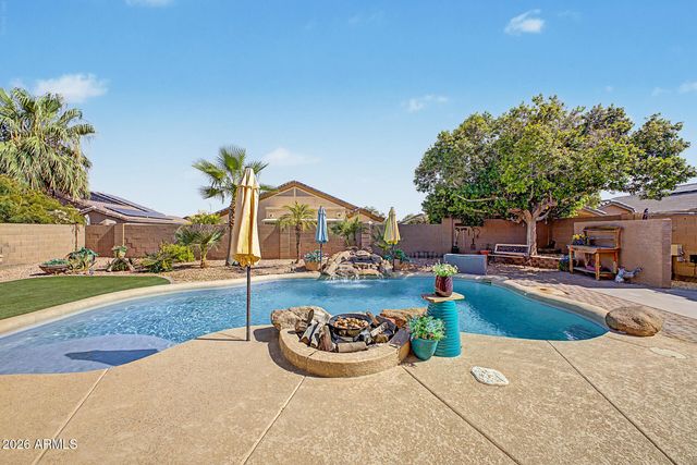 13355 W MAUNA LOA Lane, Surprise, AZ 85379