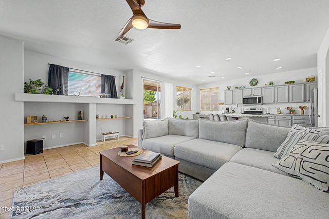 13355 W MAUNA LOA Lane, Surprise, AZ 85379