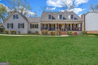 5002 Vernon Oaks Drive, Dunwoody, GA 30338