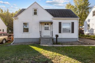 815 15 Avenue SW, Cedar Rapids, IA 52404