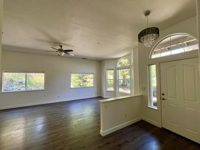 500 Silkwood Dr, Auburn, CA 95603