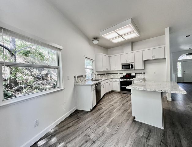 500 Silkwood Dr, Auburn, CA 95603