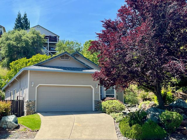 500 Silkwood Dr, Auburn, CA 95603
