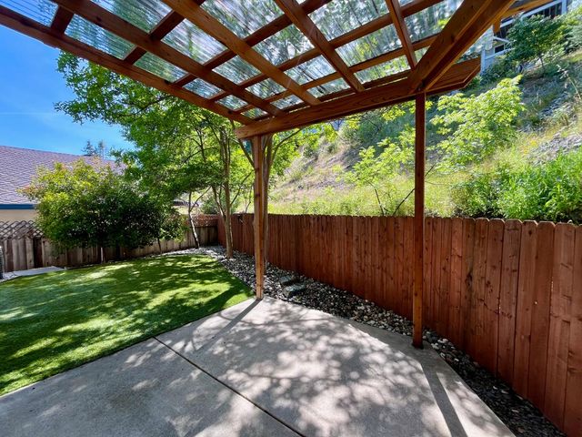 500 Silkwood Dr, Auburn, CA 95603