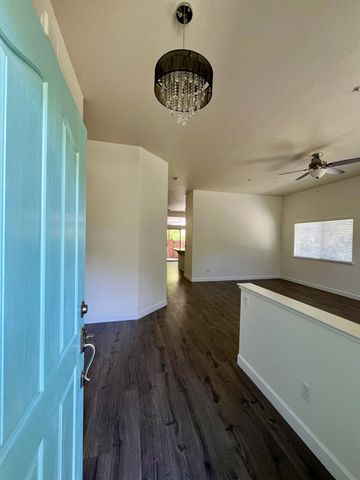 500 Silkwood Dr, Auburn, CA 95603