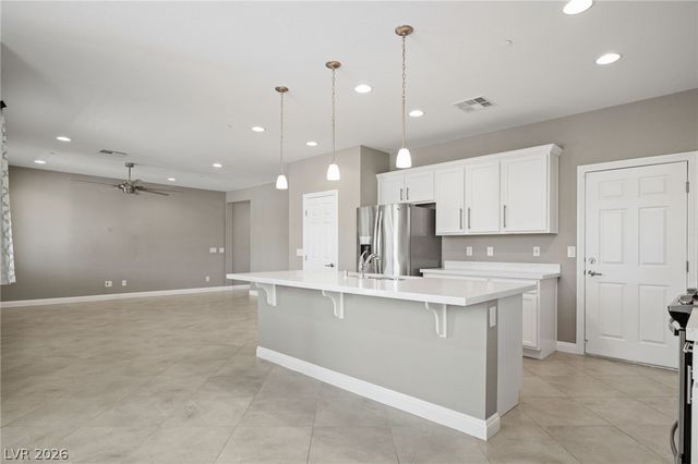 2462 Sylvan Hymn Street, Henderson, NV 89044