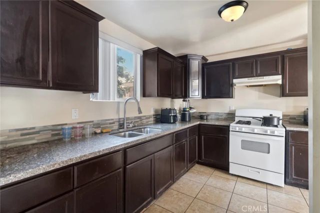 710-& 708 E 80th Street, Los Angeles, CA 90001
