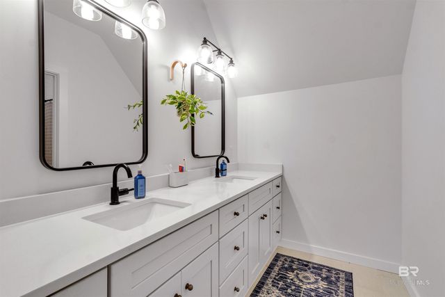 19058 James Road, Gulf Shores, AL 36542