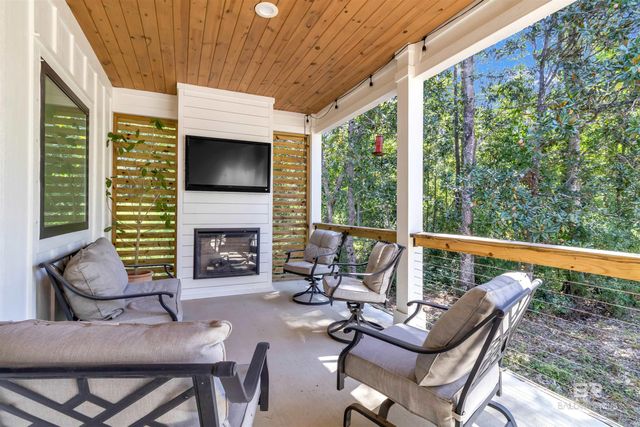 19058 James Road, Gulf Shores, AL 36542