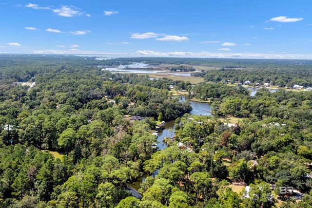 19058 James Road, Gulf Shores, AL 36542